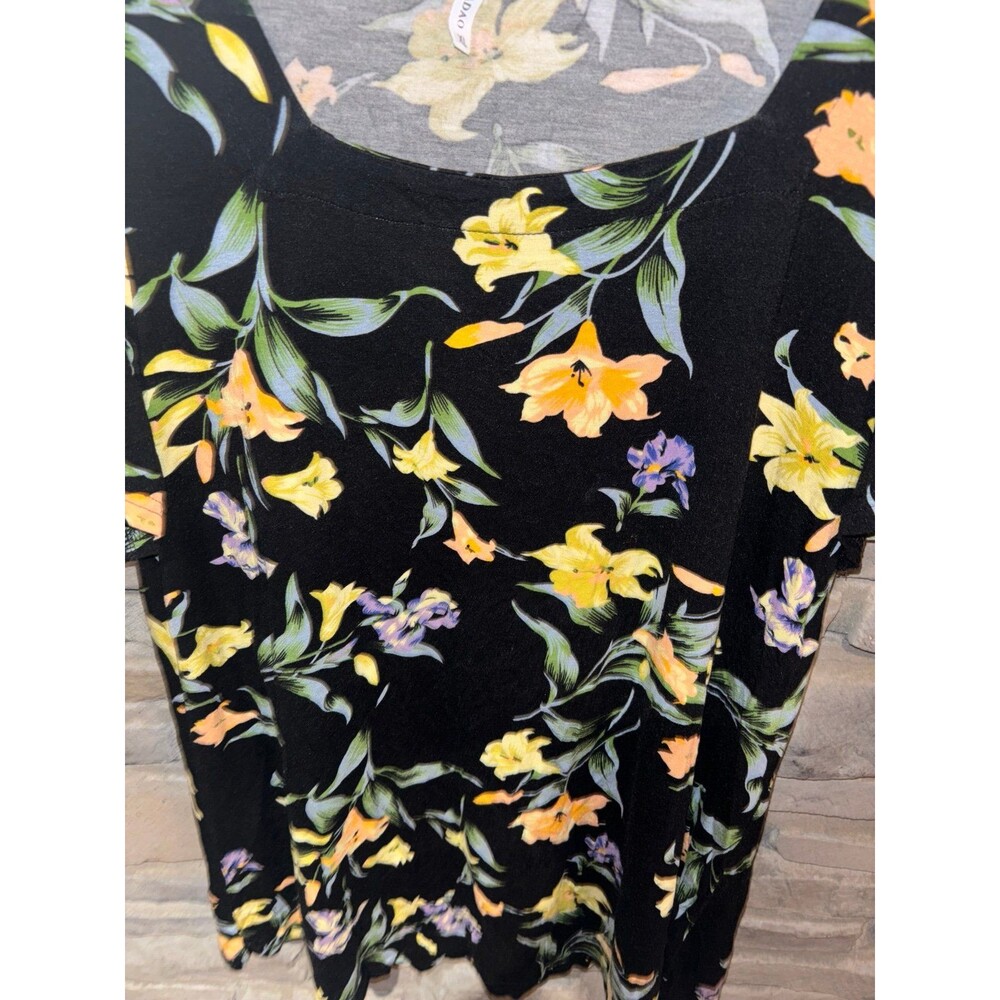 Taohuadao XL Blouse EUC - Picture 2 of 6